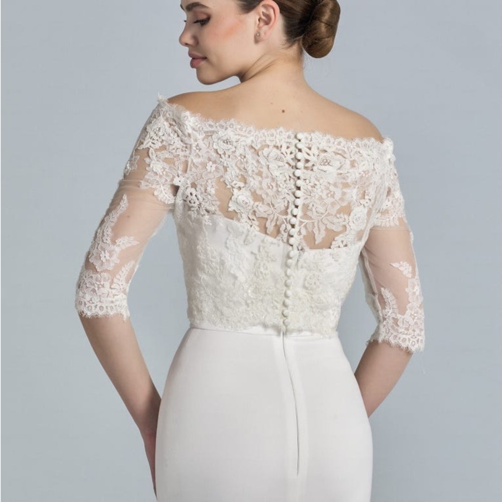 NWT- Pronovias CHAQUETA LA 231 size 10